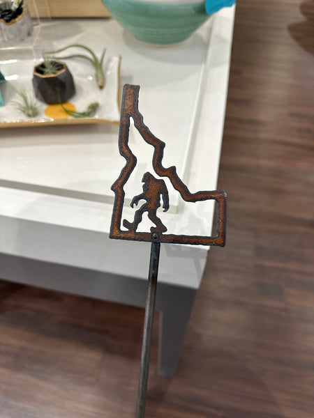 Idaho Outline Iron Bigfoot Garden or Plant Stake