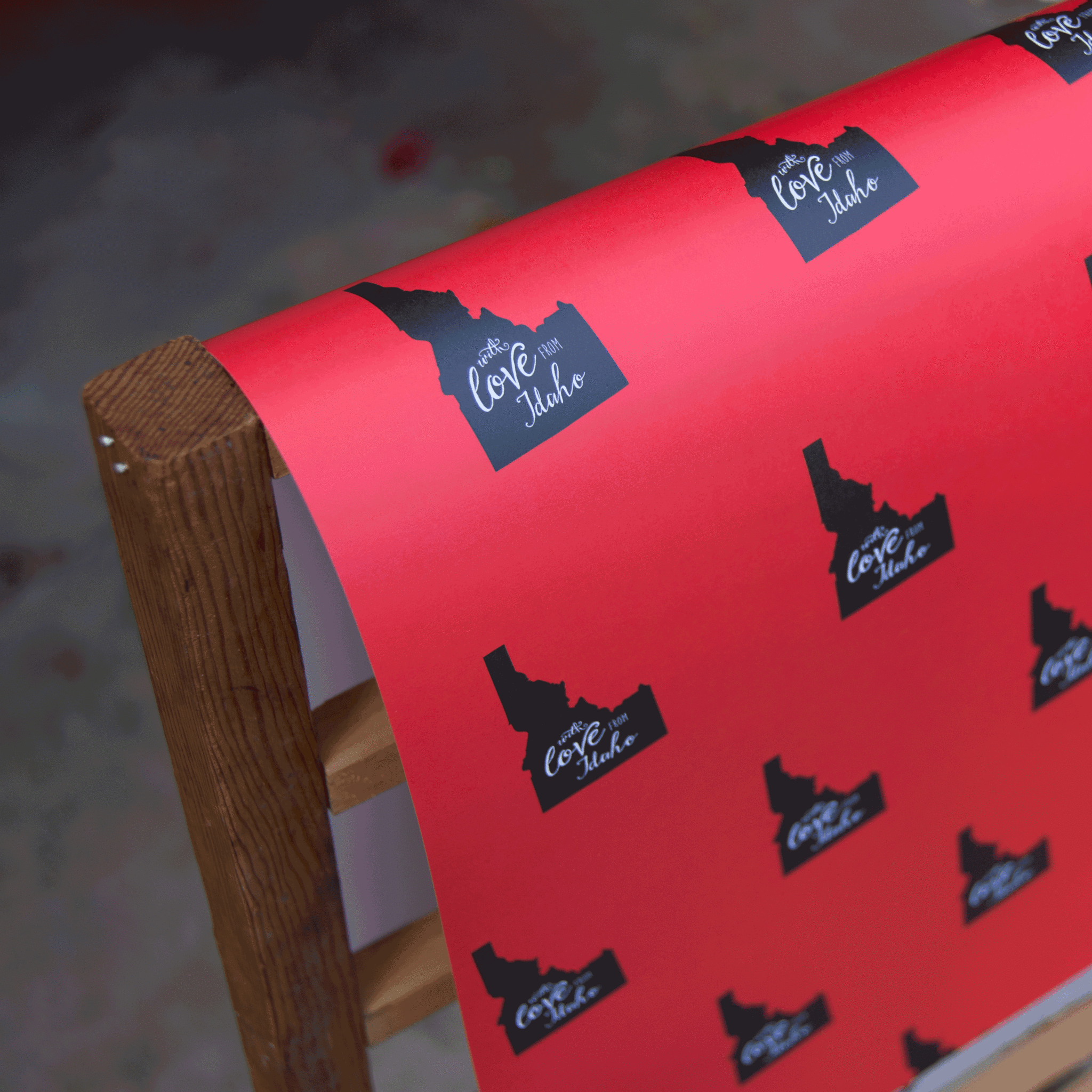 With love from Idaho Wrapping paper, 20x29 inches, Assorted Colors